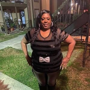 Meet your Posher, Lakisha